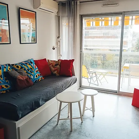 Apartament Climatise A Les Pins Dans Avec Piscine *