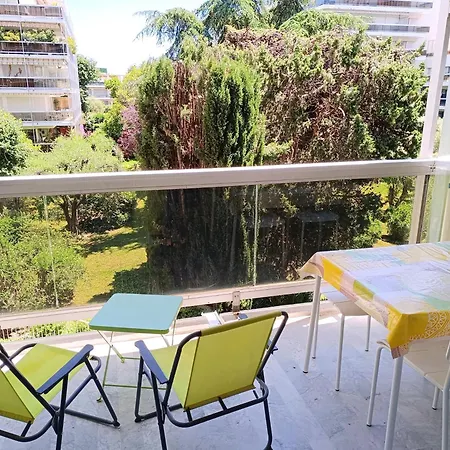 Climatise A Les Pins Dans Avec Piscine * 胡安莱潘