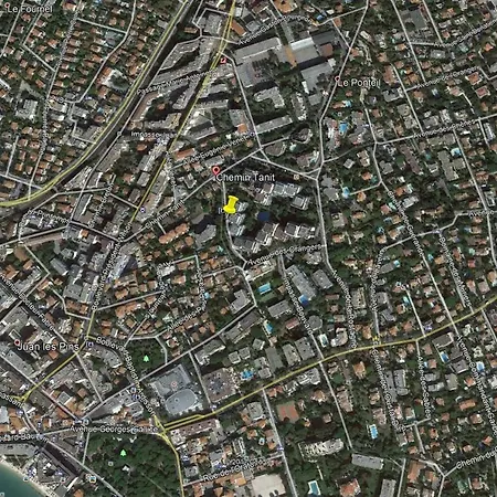 Climatise A Les Pins Dans Avec Piscine Apartament Juan-les-Pins