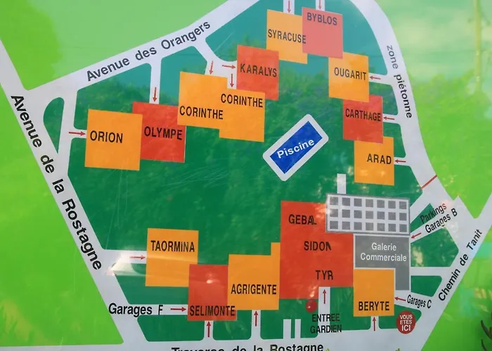 Апартаменты Climatise A Les Pins Dans Avec Piscine Жуан-ле-Пен