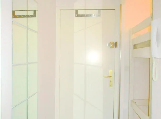 Climatise A Les Pins Dans Avec Piscine Lejlighed *